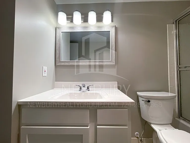 530 N Main Street - The Townhouse. — Photo 137