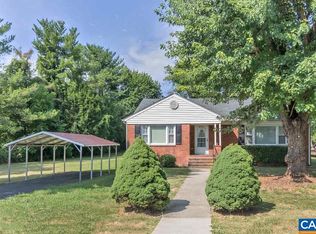 2004 Chase Ave, Waynesboro, VA 22980