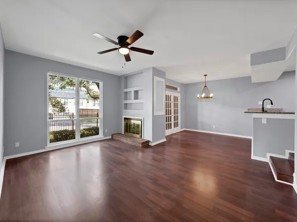 5750 Phoenix Dr APT 33, Dallas, TX 75231