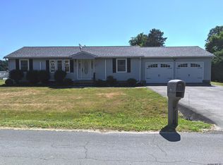 110 Pilling Dr, Fonda, NY 12068