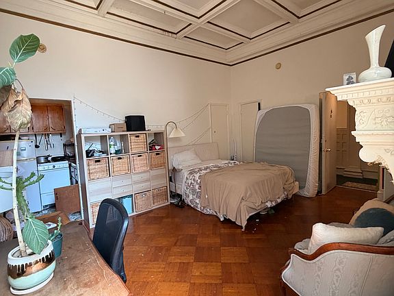 2nd image of 2130 Spruce St APT 1B