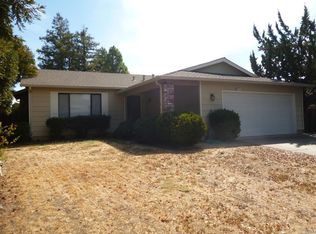 207 Raleigh Dr, Vacaville, CA 95687
