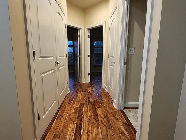 15886 Mackenzie Manor Dr — Photo 22
