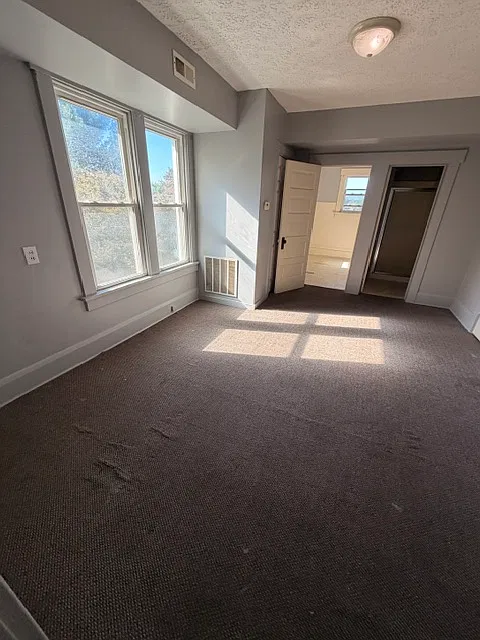 1 bed, 650 sqft, $695 — Photo 4