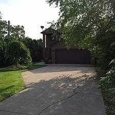 1776 Lockwood front exterior