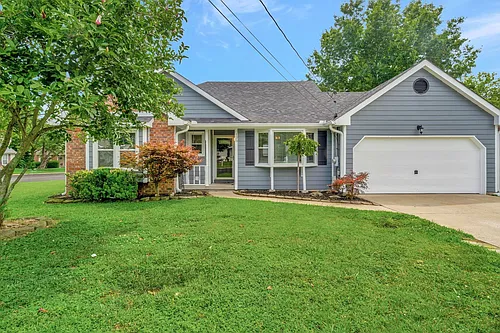 125 Agee Cir E Photo 1