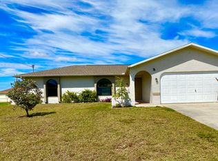 209 SE 27th St, Cape Coral, FL 33904