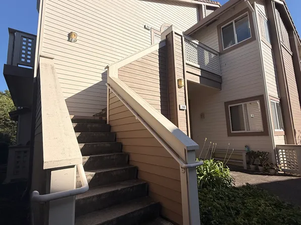 304 Sorrento Ct, Hercules, CA 94547