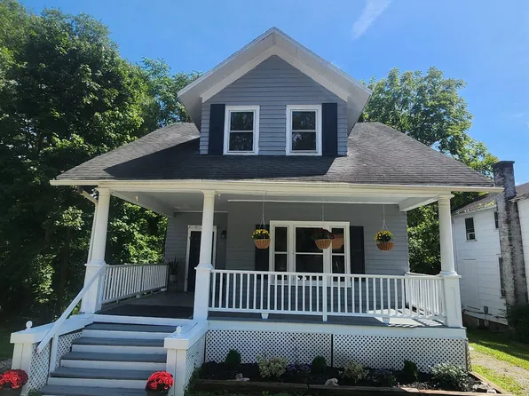 227 S Main St, Vassar, MI 48768