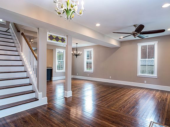 Living / Dining Area