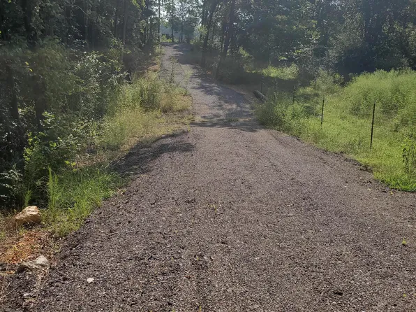 2971 Post Oak Rd, Ringgold, GA 30736