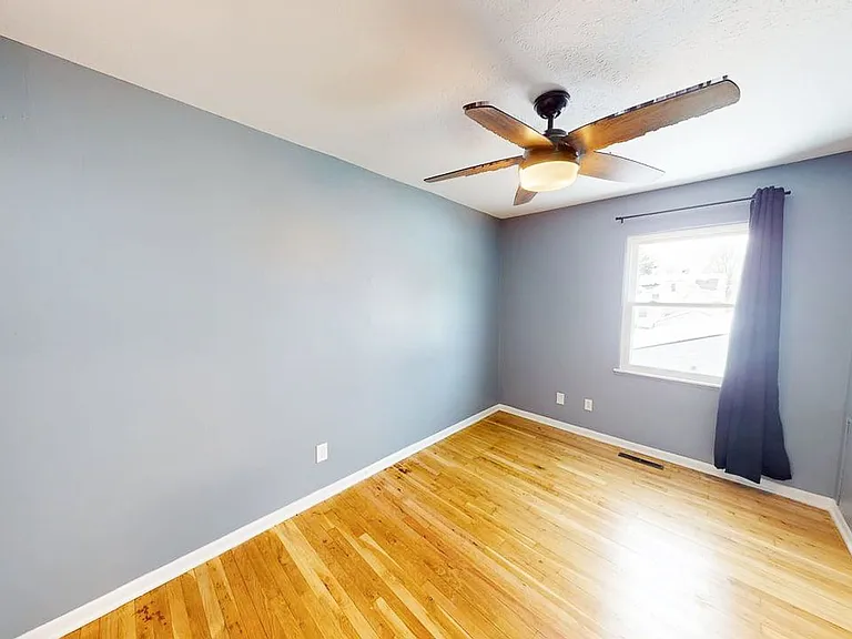 793 Wiltshire Rd — Photo 16