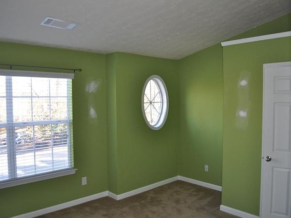 4th image of 498 Berckman Dr