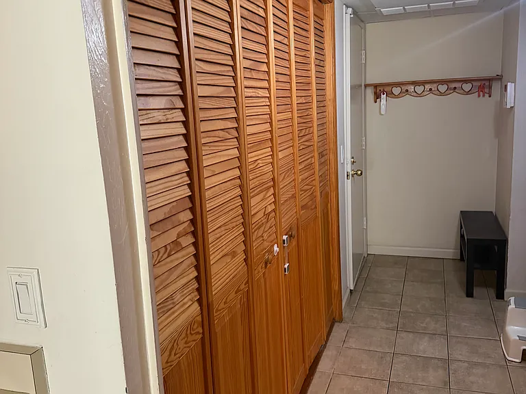 320 N Civic Dr #103 — Photo 9
