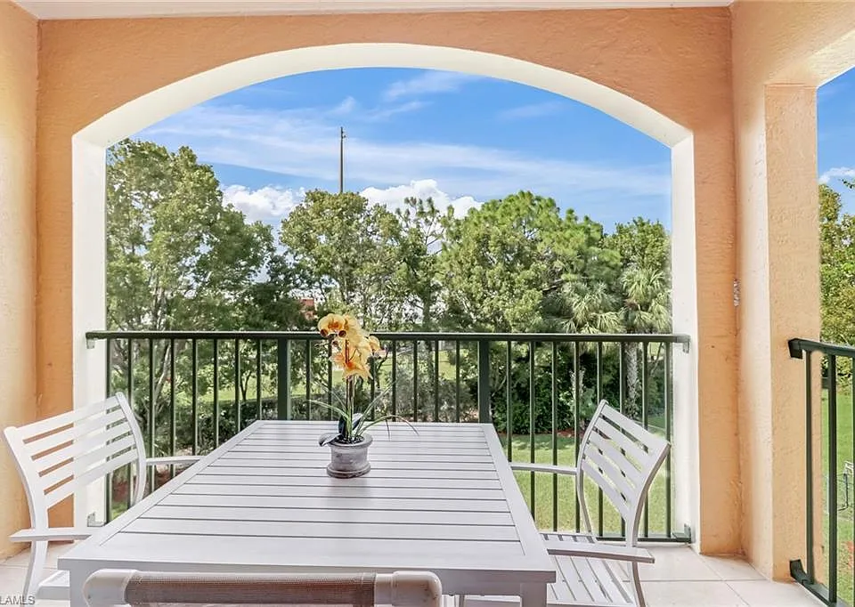 1190 Wildwood Lakes Blvd #306