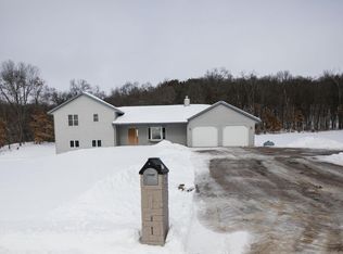 W8246 Norton Rd, Mauston, WI 53948