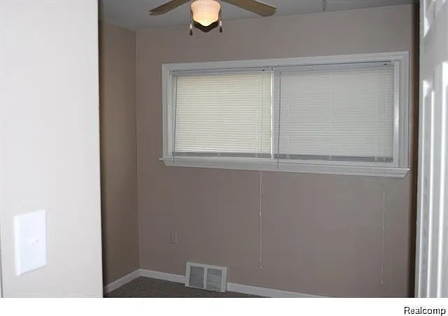 23269 Ithaca Ave — Photo 8