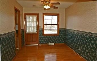 3rd image of 12004 Felton St