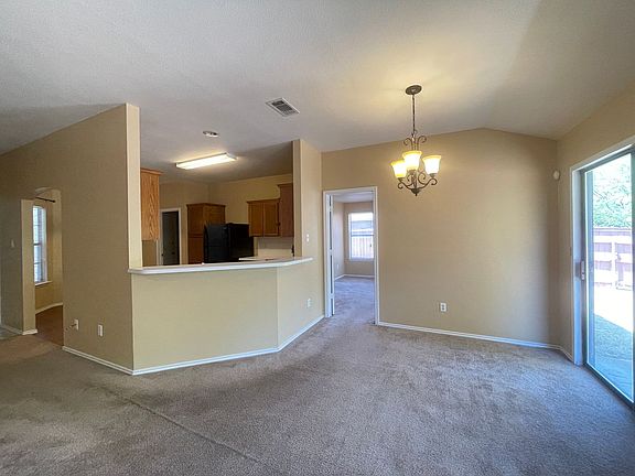 5th image of 1301 Waterford Dr