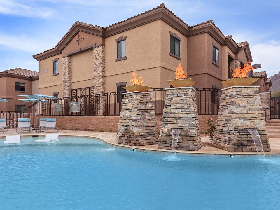 Resort style swimming pool
