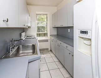 Rented by Wave Real Estate Group