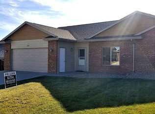 513 Sapphire Ln, Rapid City, SD 57701