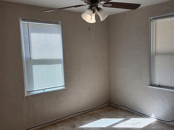 5th image of 4064 Mountain Dr