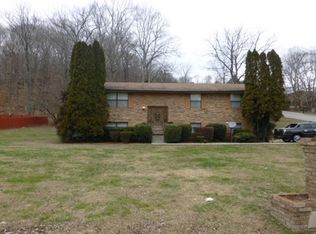 200 Tusculum Dr, Oak Ridge, TN 37830