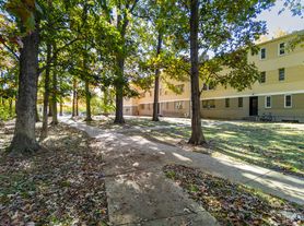 Parkway Garden Apartments