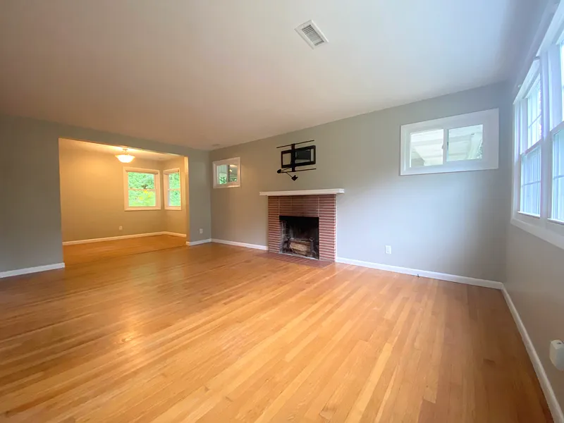 3 bed, 1240 sqft, $2,700 — Photo 3