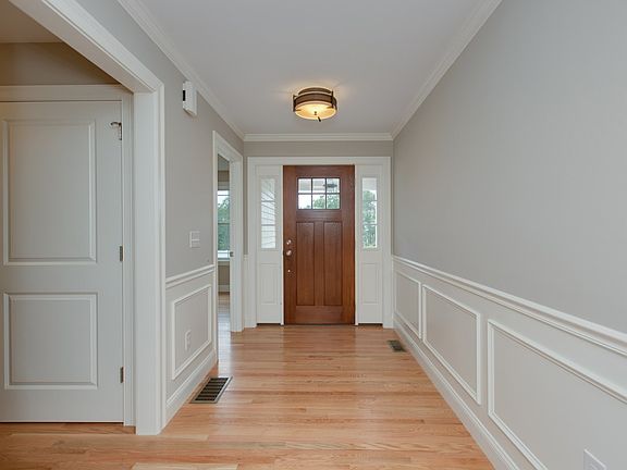 2nd image of 32 Majestic Ave #55