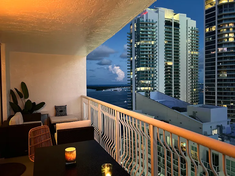 1200 Brickell Bay Dr #32 — Photo 34