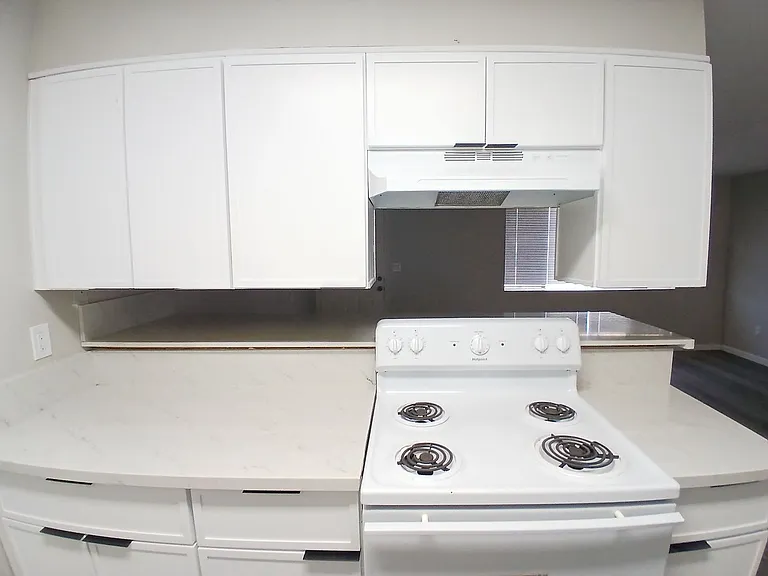 455 W Orange Ave — Photo 7