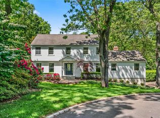 1 Yellow Brick Rd, Northport, NY 11768