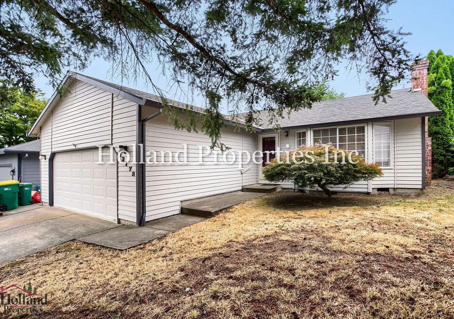 Upgraded Tigard Home with 2-Car Garage & Summerlake Park Nearby — Photo 1