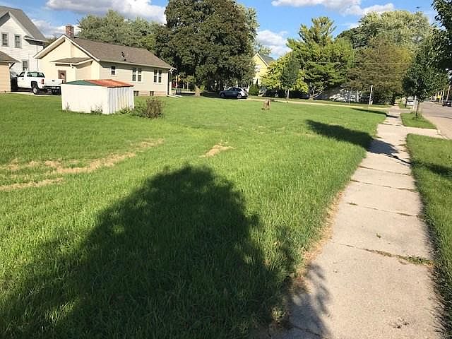2nd image of 342 Morris St