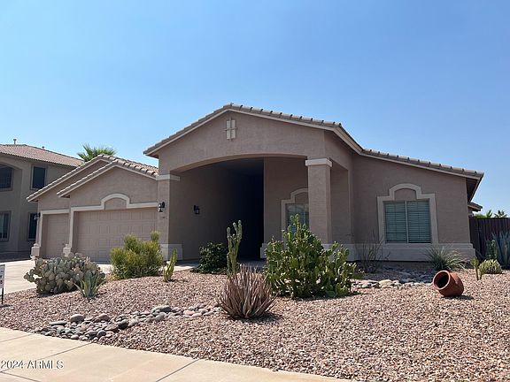 3rd image of 43301 W CAVEN Drive