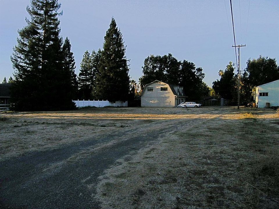 2nd image of 9845 Justamere Ln