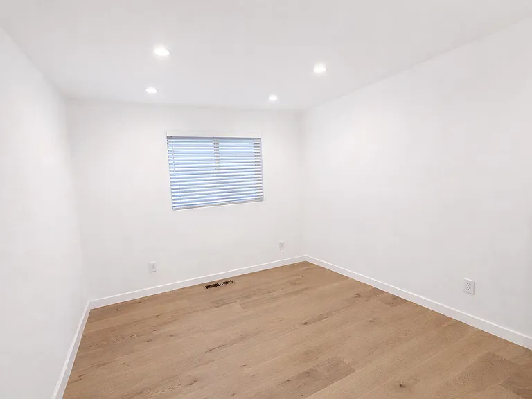 2045 Emerson St — Photo 5