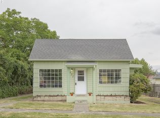 431 E Monroe St, Carlton, OR 97111