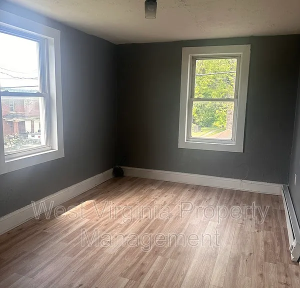 304 N 3rd St #UPPER — Photo 10