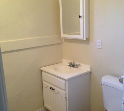 4th image of 1773 E 113th St