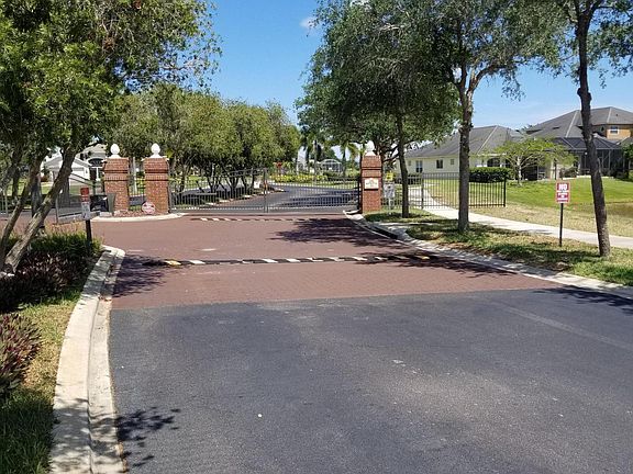 4th image of 4050 Chardonnay Dr