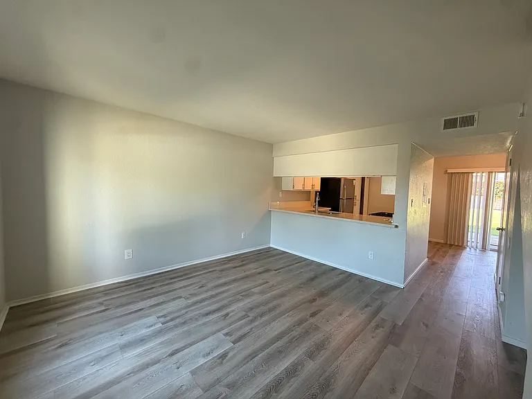 9905 El Camino Real #14 — Photo 9