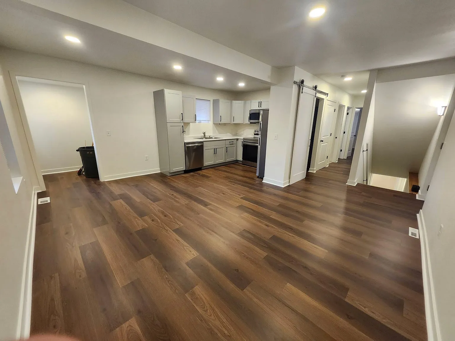 307 E Jefferson St — Photo 2