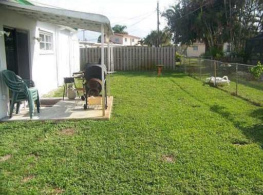 5th image of 731 NW 43rd Ave