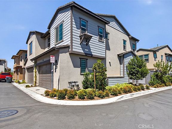 2nd image of 413 Moonflower Rd