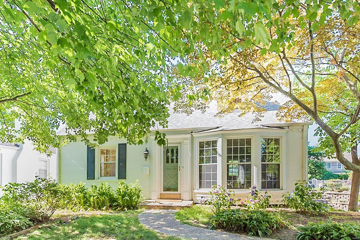 102 Holly Dr photo 1