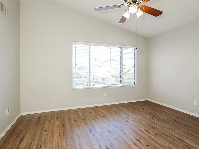 4124 E Anderson Dr — Photo 9