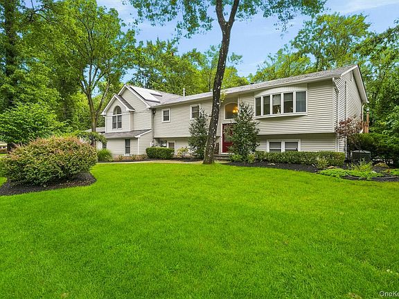 2nd image of 12 Brentwood Drive